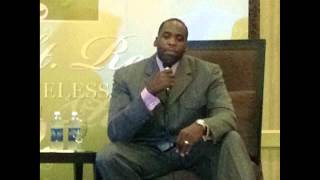 Former detroit mayor kwame kilpatrick spoke to journalists gathered at
a meeting of the national association black journalists.