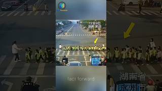 Information Hero Police Officers Save Kids Crossing Road! 👮‍♂️🚨 News