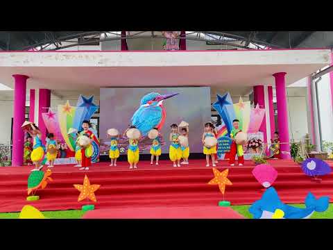 Bài múa ký ức tuổi thơ