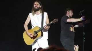 Video voorbeeld van "Jared Leto singing The Kill without a microphone (Live in Estonia, 2014) [HD]"