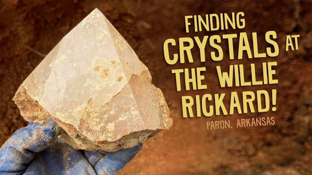 Finding Crystals at The Willie Rickard!! - YouTube