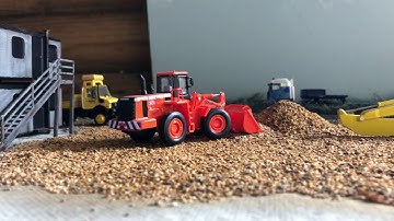 Lockdown Layout progress and running Class 66 + 37 DCC Sound! More locos due next week!