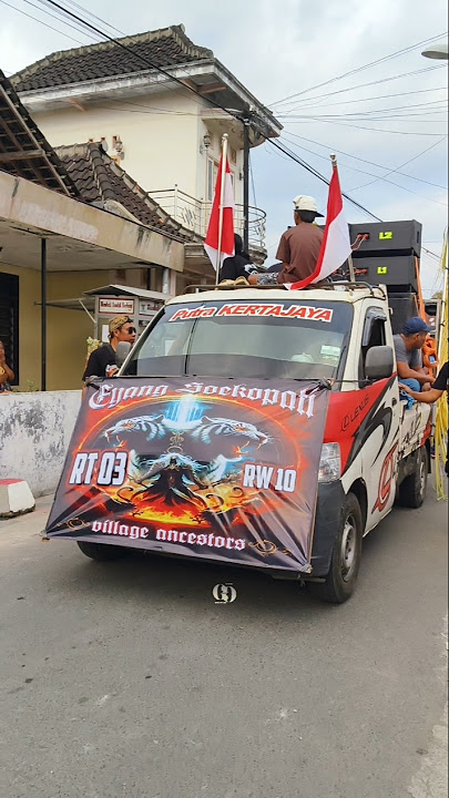 Pickup Putih Bawa Sound Horeg 2 Subwoofer‼️ Karnaval Sukorejo