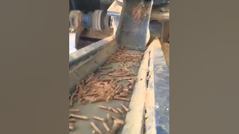 Củi ép, mùn cưa ép...