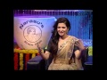 Dhivyadharshini (DD) - Navel show in transpreant saree