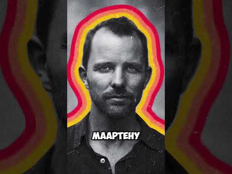 В часах сидит человек и рисует стрелки #shorts #интересно #факты #позновательное #искусство