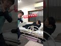 【起き上がりの基本】介助も同じです✨オンエルボー、オンハンド、足は下ろすがポイントです✨#介護 #nursing #shorts #起き上がり
