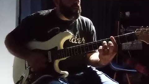 Robert Gularte - Birds and The Bees (Paulo Mendonça)