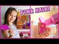 Alyssa parrucchiera  tinge di rosa i capelli a barbie 