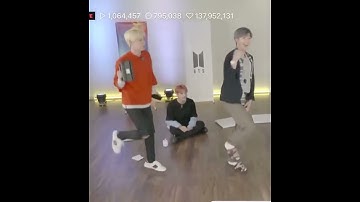 My 3 brain cells @ 2AM