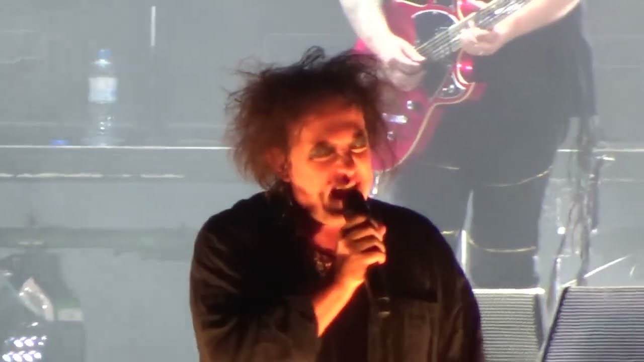 The Cure - Close to Me (Live) Paris, Rock en Seine 2019