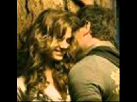 اهداء من زهرة الشام علمني أسباب الفرح
