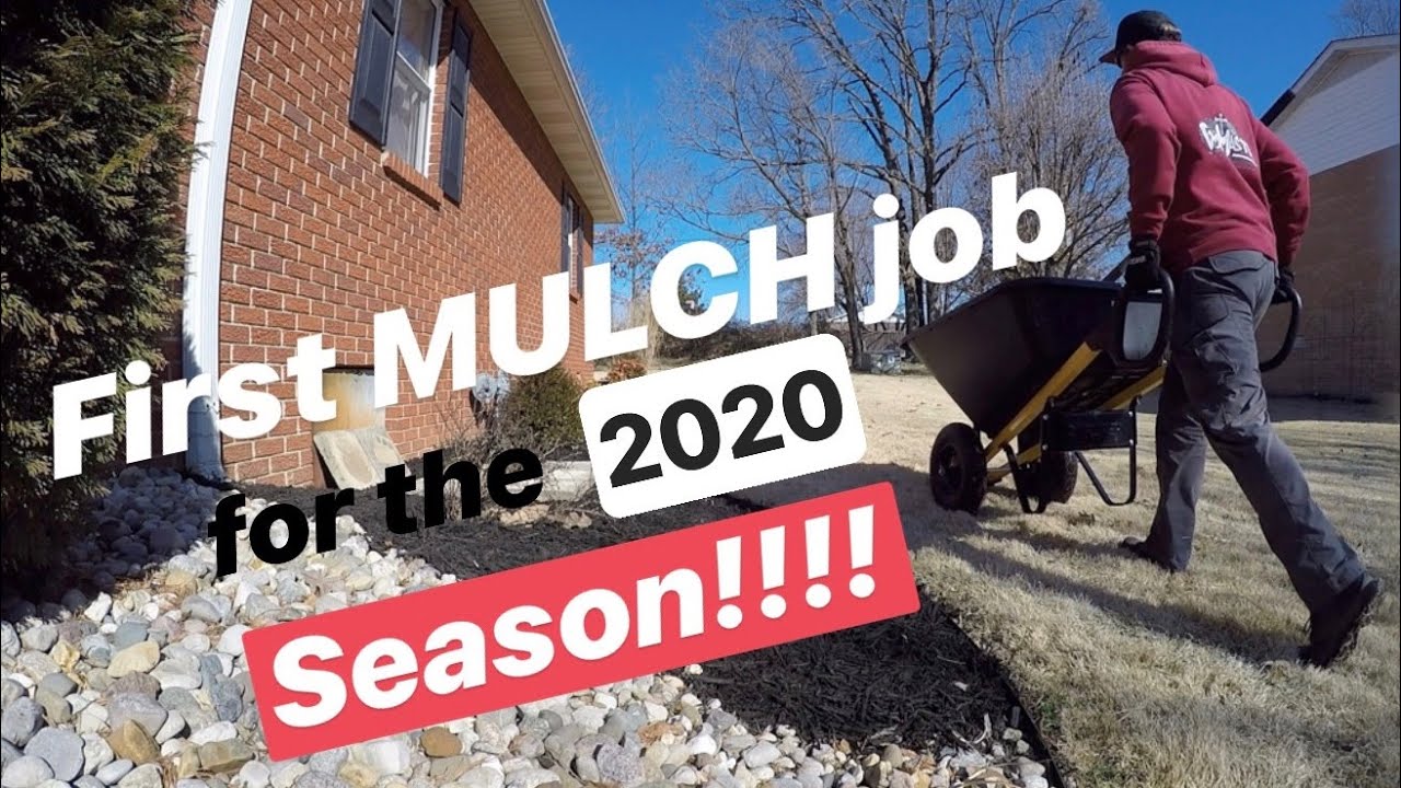 First Mulch Job for 2020 here in Mowssouri! (Quick Clip of the Mulch