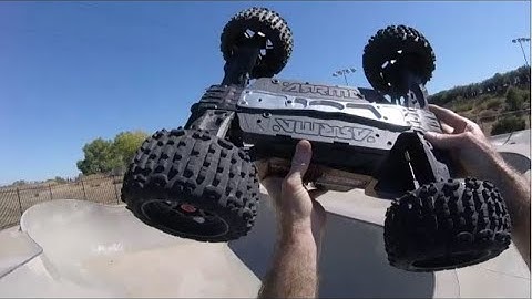 NEW ARRMA Outcast 4s M2C Chassis Brace and 6s Shock Upgrade