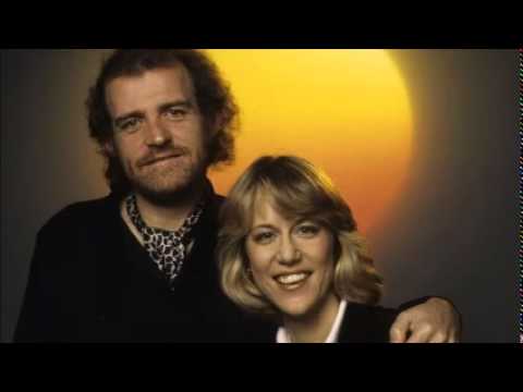 See Iconic Pictures of Joe Cocker Through The Years Joe cocker, Jennifer warnes,