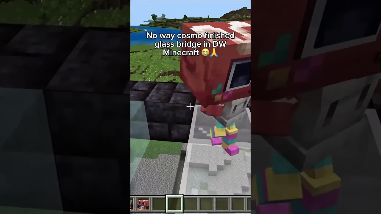 Cosmo finished squid game glass bridge in Dandys World Minecraft Mod 