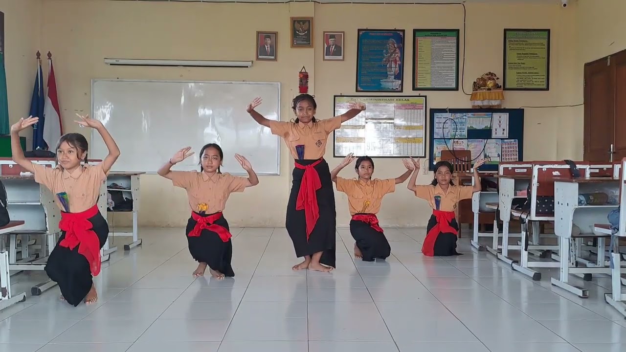Tari Nusantara oleh Siswi SDN 2 Penatih TP 2024/2025