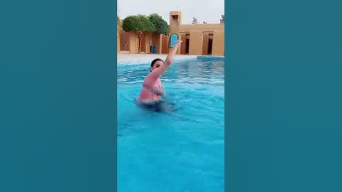 Hareem shah swimming video leak||Hareem shah ki nahate howe ki video