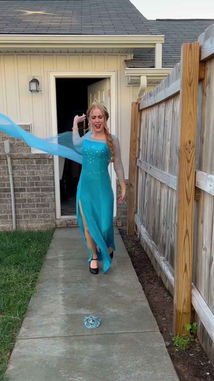 Who loves FROZEN ❄️ #frozen