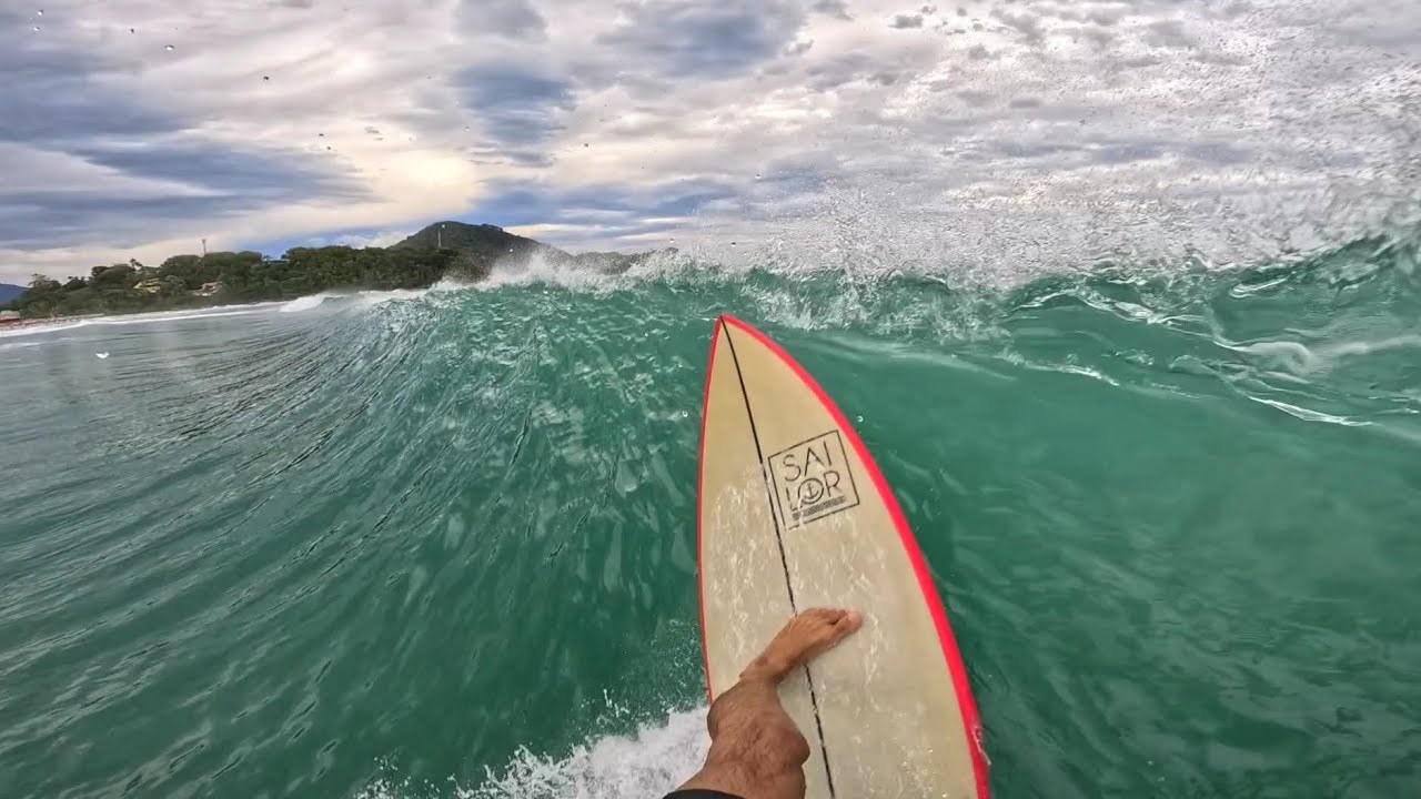 DIA DE SURF NO MAR TERRAL UBATUBA (Surf Pov)