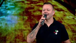 Download Lagu To je zena koju zelim ja - Rade Kosmajac i Orkestar Dragana Zarica COVER MP3