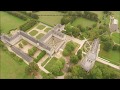 Le cloître de l’abbaye du Bec-Hellouin vue du ciel