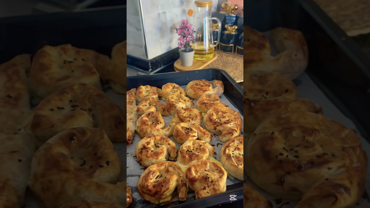 Pratik Börek Tarifi #pratiktarifler #yemektarifleri #food #yemek #tarif #keşfetbeniöneçıkar #keşfet Pratik Börek Tarifi #pratiktarifler #yemektarifleri #food #yemek #tarif #keşfetbeniöneçıkar #keşfet