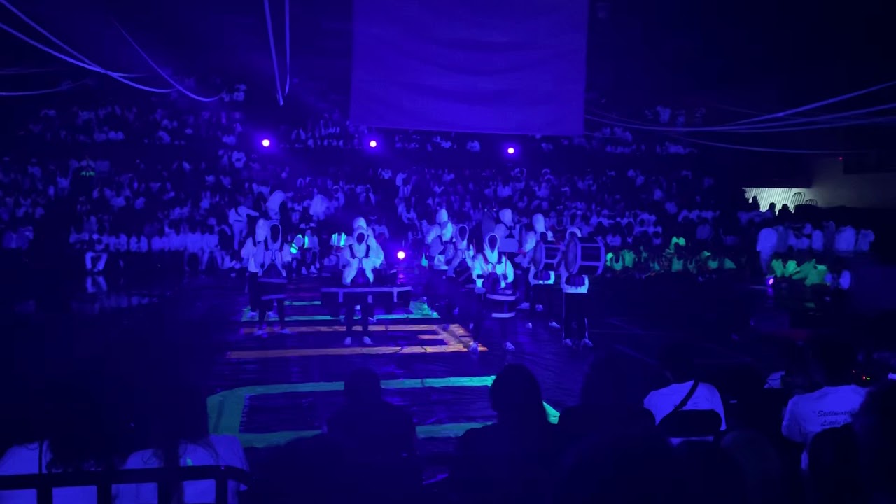 edmond-santa-fe-high-school-drumline-dwdw-2019-youtube