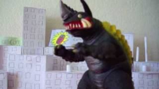 Bandai Neronga 1966 (repaint) Toy Review
Transparency Monster Neronga.
Baragons long lost brother? Or Baragon himself incognito? You decide!
Had to be cut up a little to fit in the time limit. Bandai Neronga 1966 (repaint) Toy Review