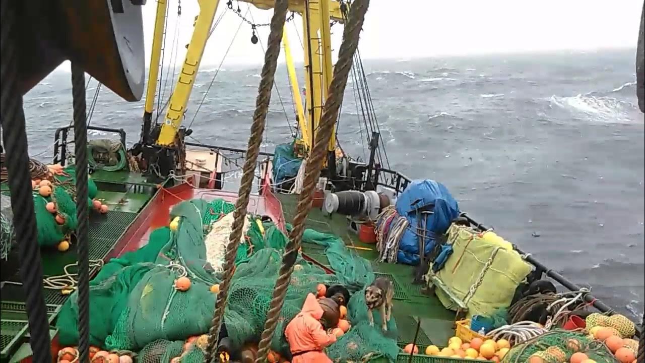 Судно узон. Стр 420 (сейнер-траулер рефрижераторный). Судно стр узон. Судно стр узон. Рыболовецкое судно камчатка.