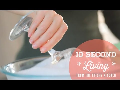 How to Clean a Wine Glass // 10 Second Living