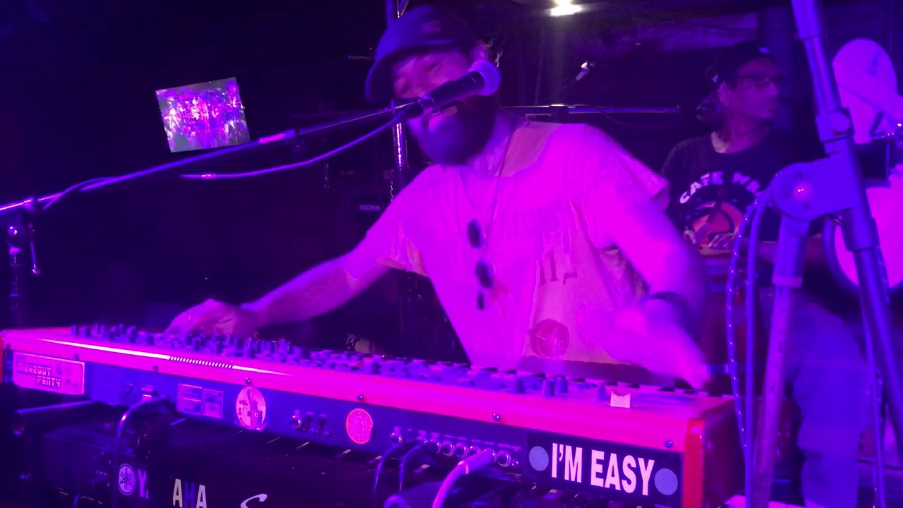 David Farrell Melton - Lovely Day (Bill Withers) Cafe WHA