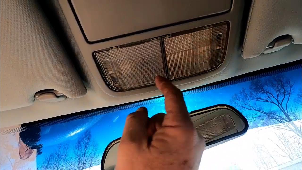 Replacing interior lights 2005 Accord - YouTube