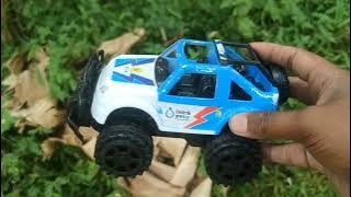 Pengemudi Sulap Kecil dengan Mobil Mainan dan Mengubah mobil untuk anak anak