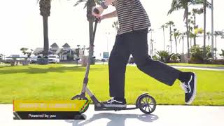 SWAGTRON キックボード スクーター 子供/大人用 耐荷重100kg 折りたたみ式 安定 K8