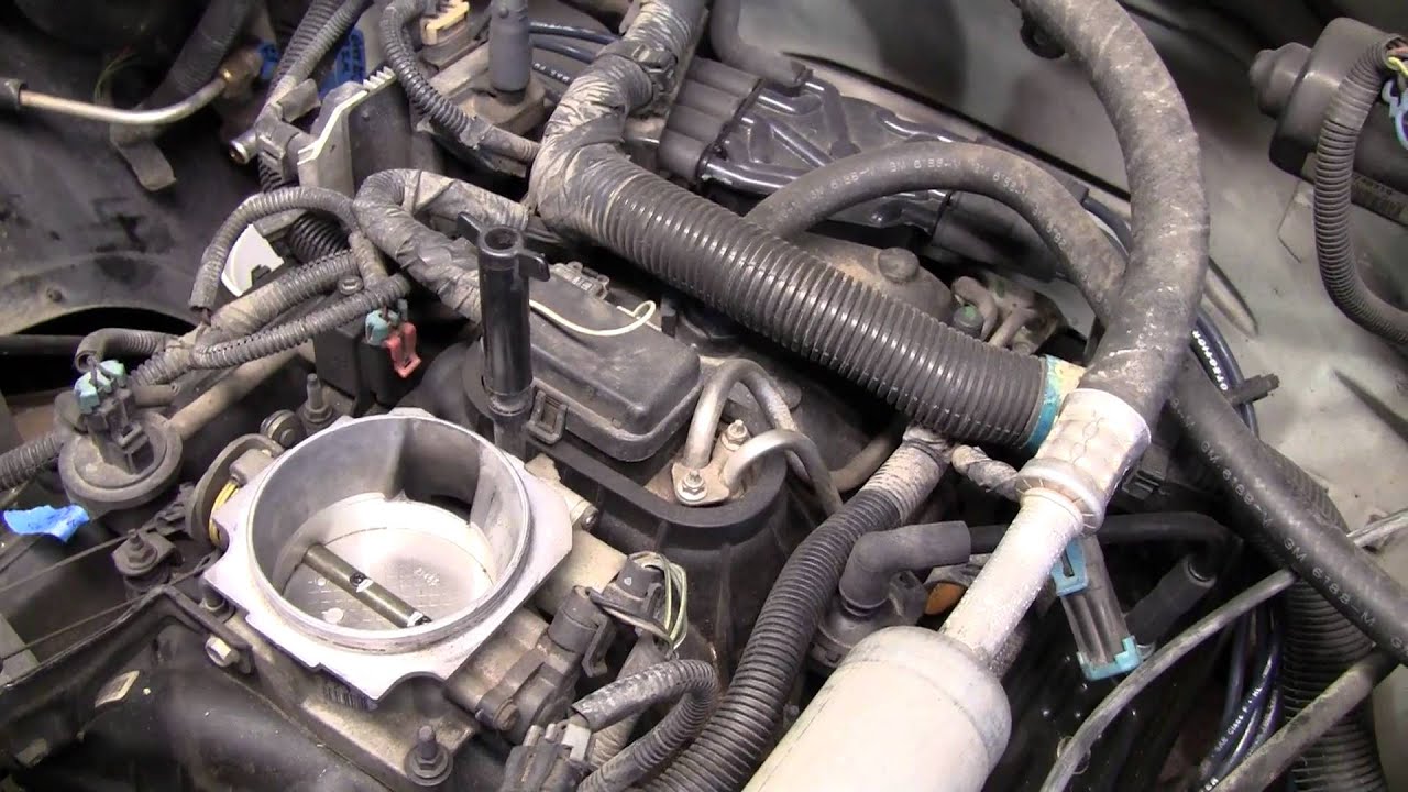 1997 Chevy 5.7L 350 Intake manifold - YouTube
