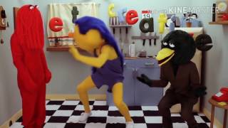 Yellow Guy dancing for 1min (better Version)