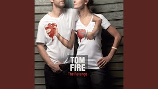 Video voorbeeld van "Tom Fire - Mina de Niteroi (feat. Flavia Coelho)"