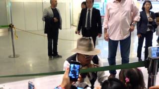 Johnny Depp @ Narita airport  (2013/07/16)