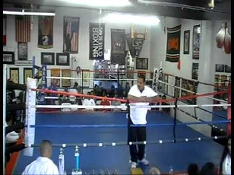 00 2010.11.20 Aleman Boxing Fresno presents BOXING...