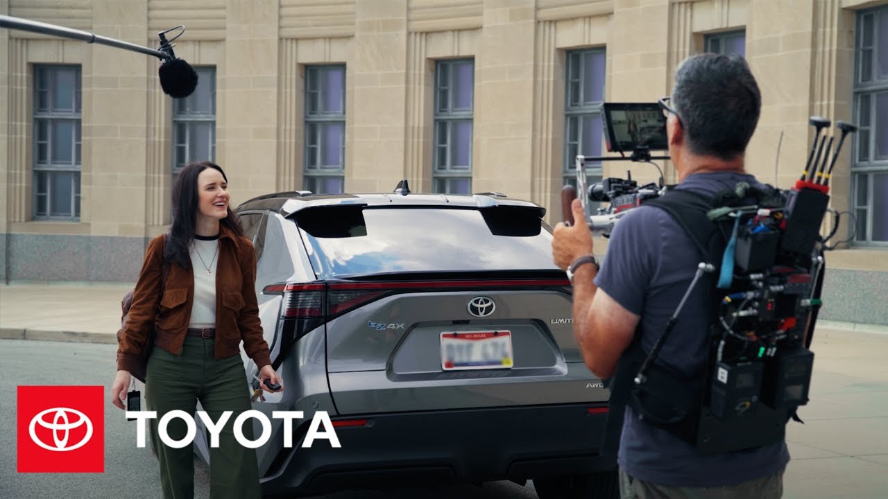 Lois Lane in The Fast Lane | Electric Performance: The Toyota bZ in SUPERMAN | Toyota