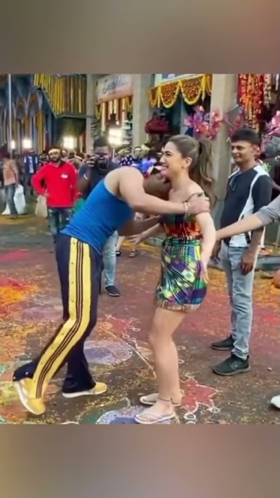 Sara Ali Khan , varun dhawan is funny video