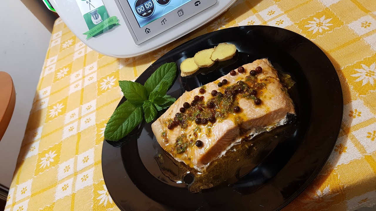 Salmone al vapore con menta e pepe rosa per bimby TM6 TM5 TM31