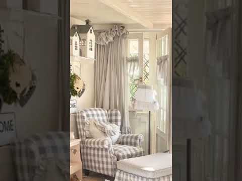 Video: Apartament prețios alb, cu detalii Shabby Chic în Gothenburg