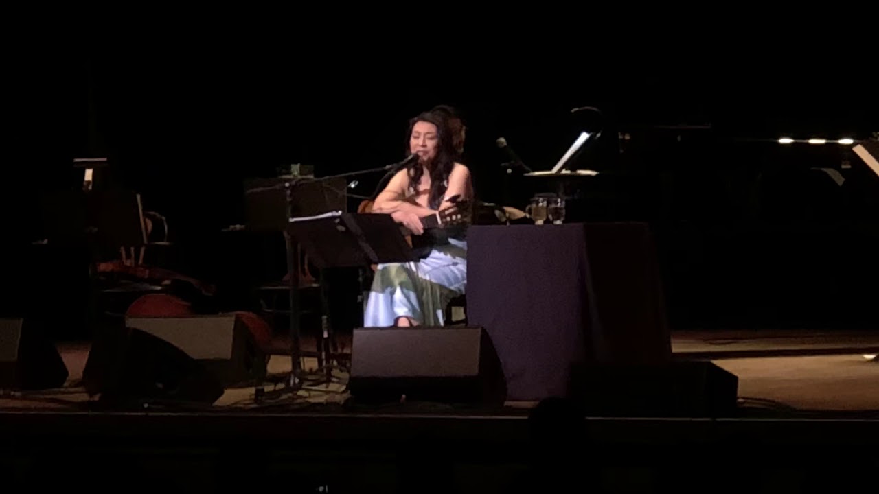 Que Sera Sera - Lisa Ono Live at the Orpheum - YouTube