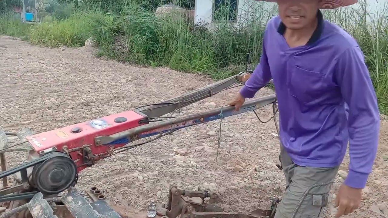 รถไถนาเดินตาม  ,ยกร่องมันโครตแจ่ม  ,ด้วยผานไถนาบ้านๆ ,ประหยัดงบ ลดต้นทุน