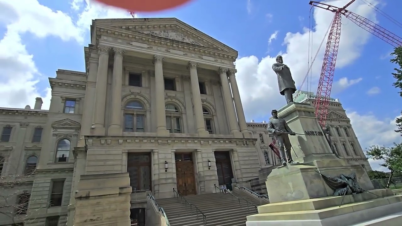 Indianapolis, IN - Outside of the Indiana State Capitol building 