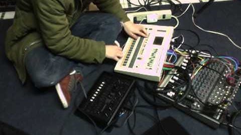 x0xb0x and Roland TR 707 Jam with WMD