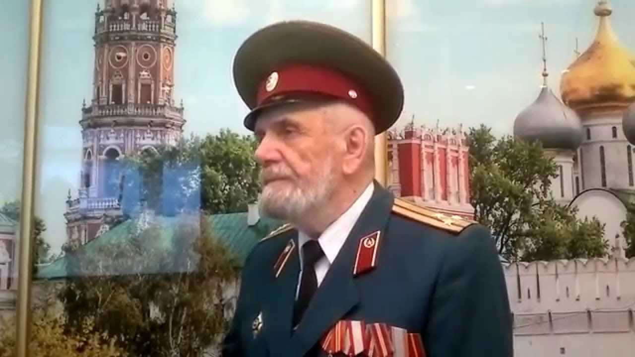 ЛИШЬ ТОЛЬКО ПОДСНЕЖНИК...