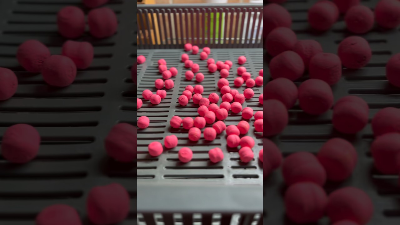 New pop ups Strawberry and Mulberry garlic 16mm and Scopex banana 20mm 🤩🎣 